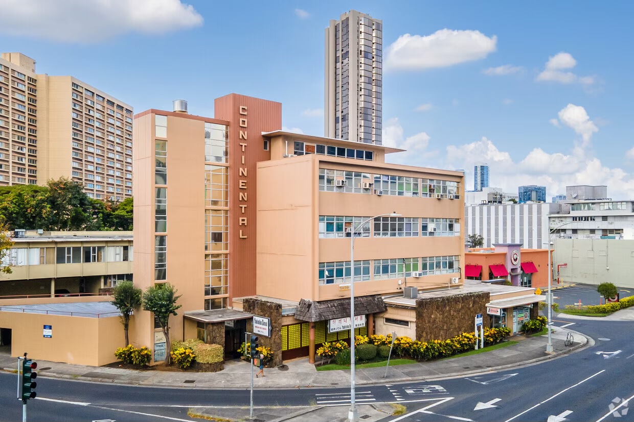 1521 Kalakaua Avenue - 401